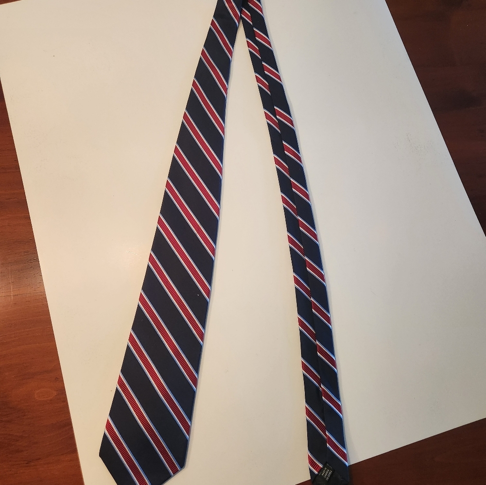 Harry Rosen 100% silk tie